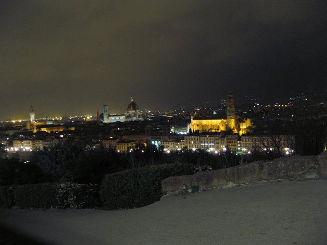 Piazzale Michelangelo-06.JPG - You can catch the bus here or do what we did and walk up the steep winding road that leads you up to the top of the hill. It is a good excuse for that gelato later!